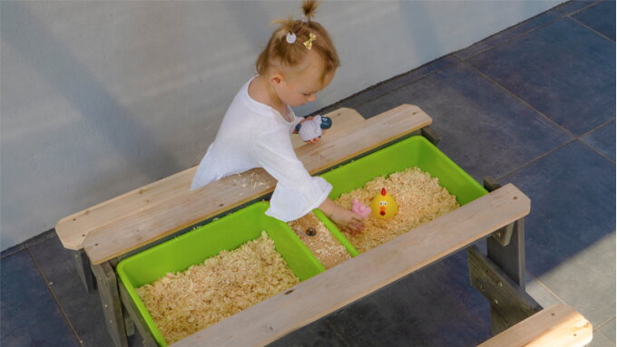 Tips for playing with EXIT toys sand and water table